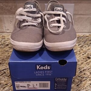 Keds Women's Gray Canvas Sneakers